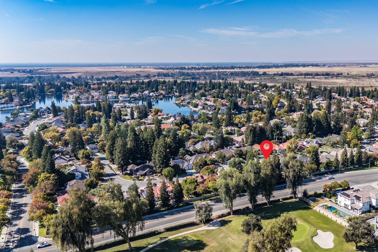 841 E Country View Circle