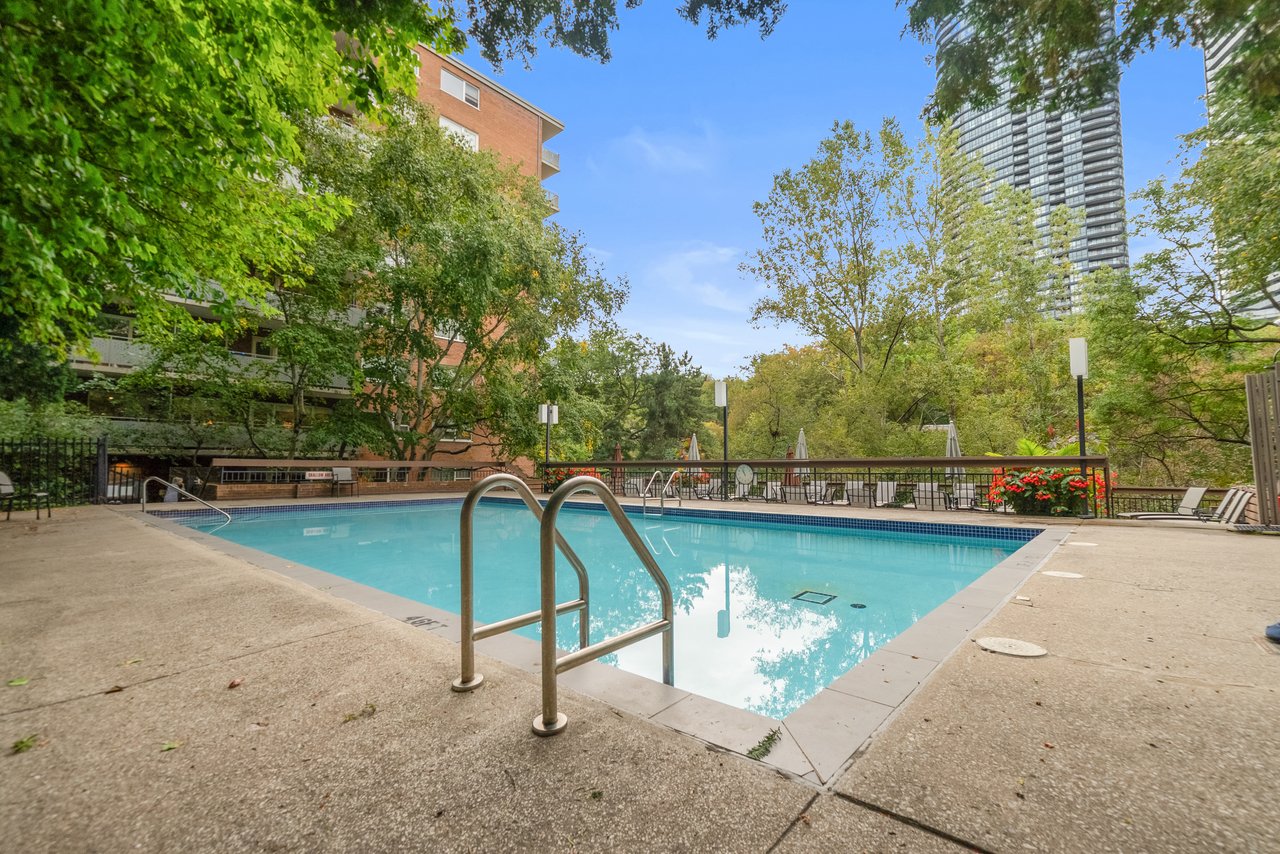 21 Dale Ave 845