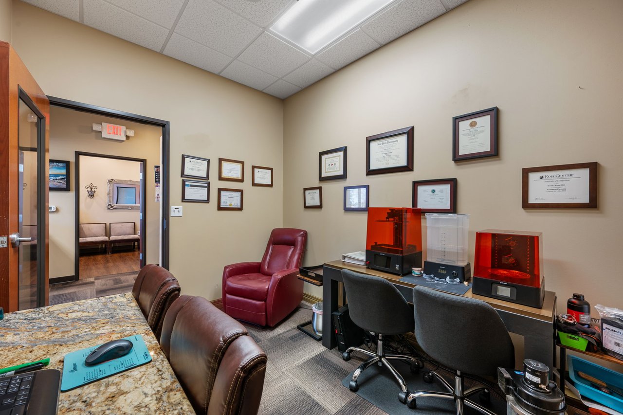 7215 Wyoming Springs