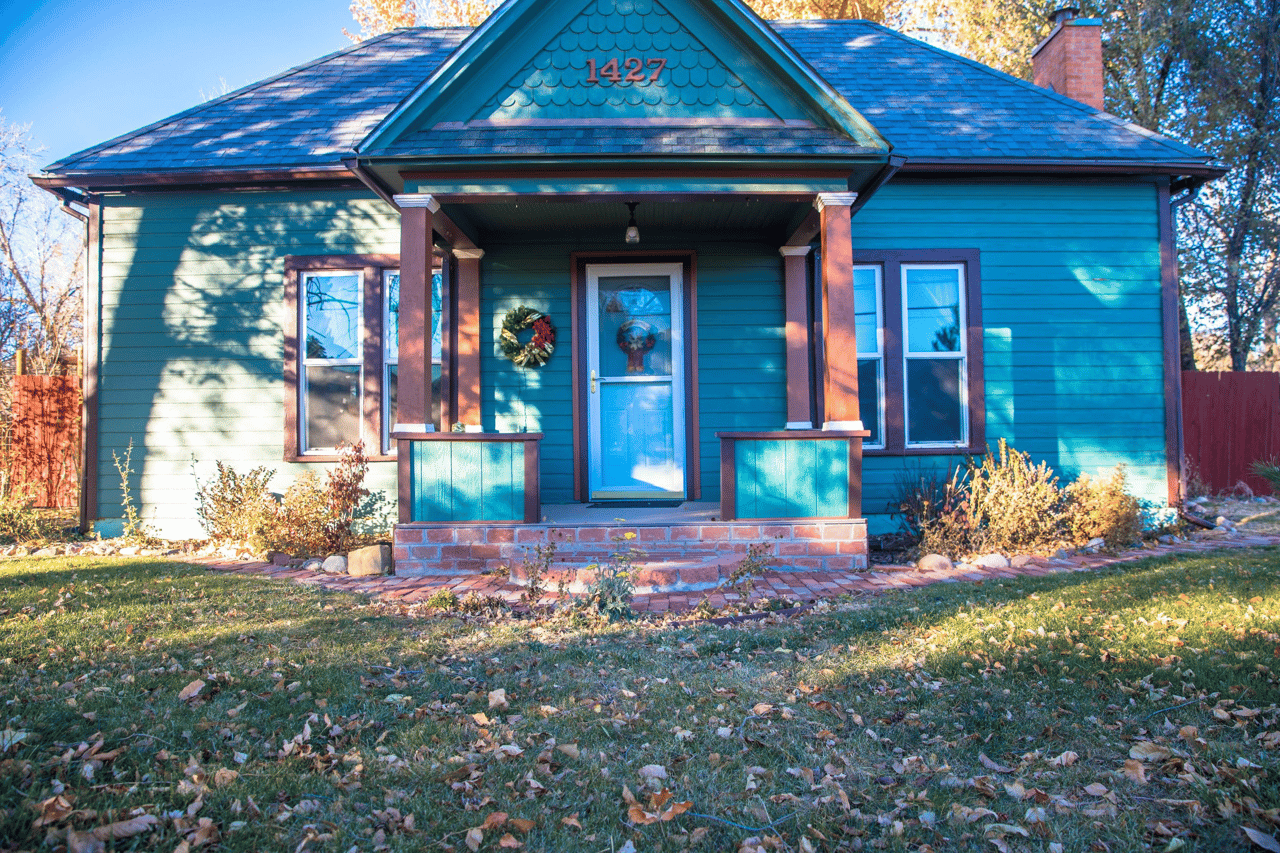 Just Listed: Main Level Living in Lincoln Park