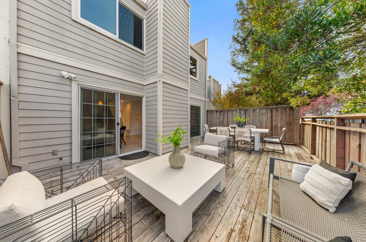 Private and Inviting Townhome