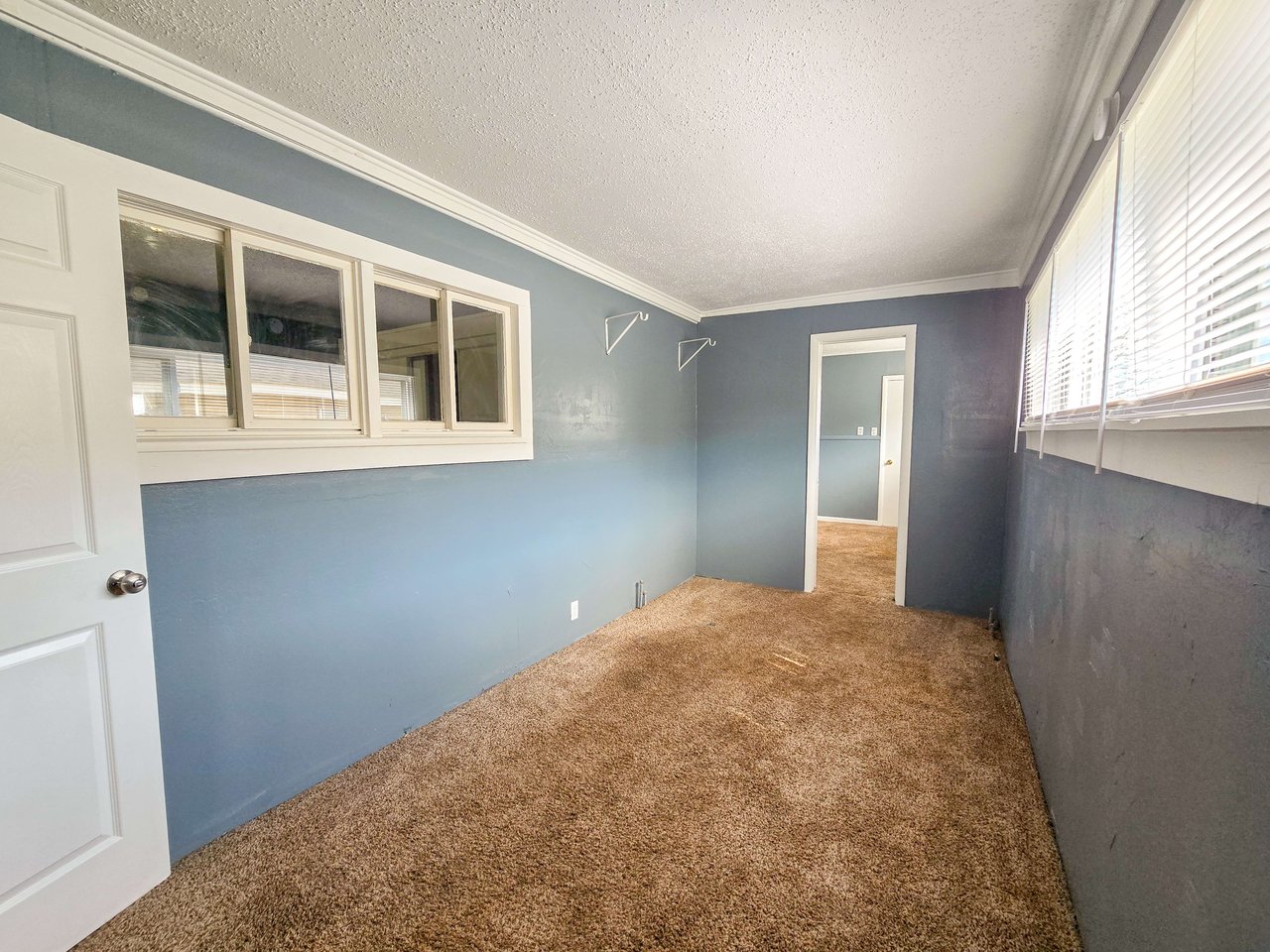 810 N Kickapoo