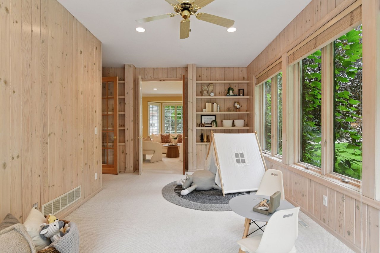 2487 Crowne Hill Road, Minnetonka