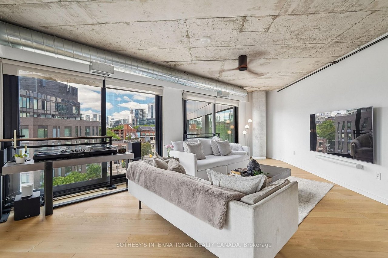 PENTHOUSE LOFT LIVING