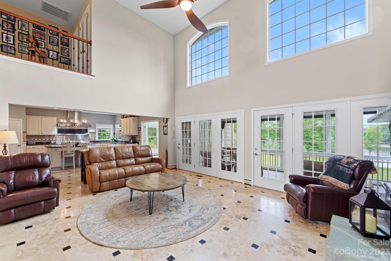 330 Waters Rd