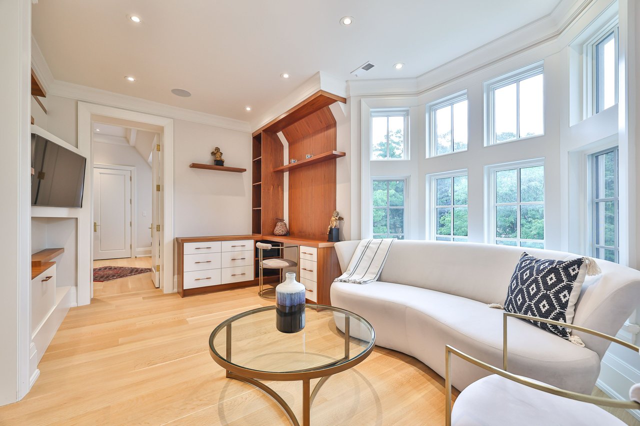 Exquisite Luxury Finishes