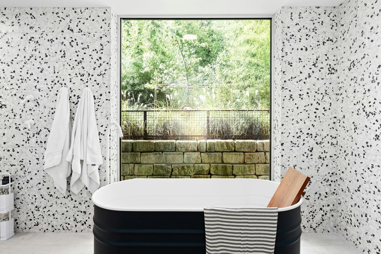 2212 River Hills Road