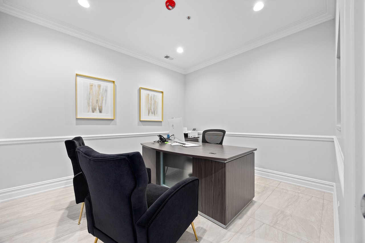 2005 S Bloomingdale Road Unit: G