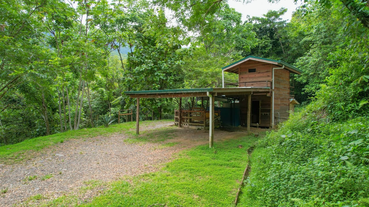 Mountain Chalet on 6.3 Acres with Stables & Panoramic Views