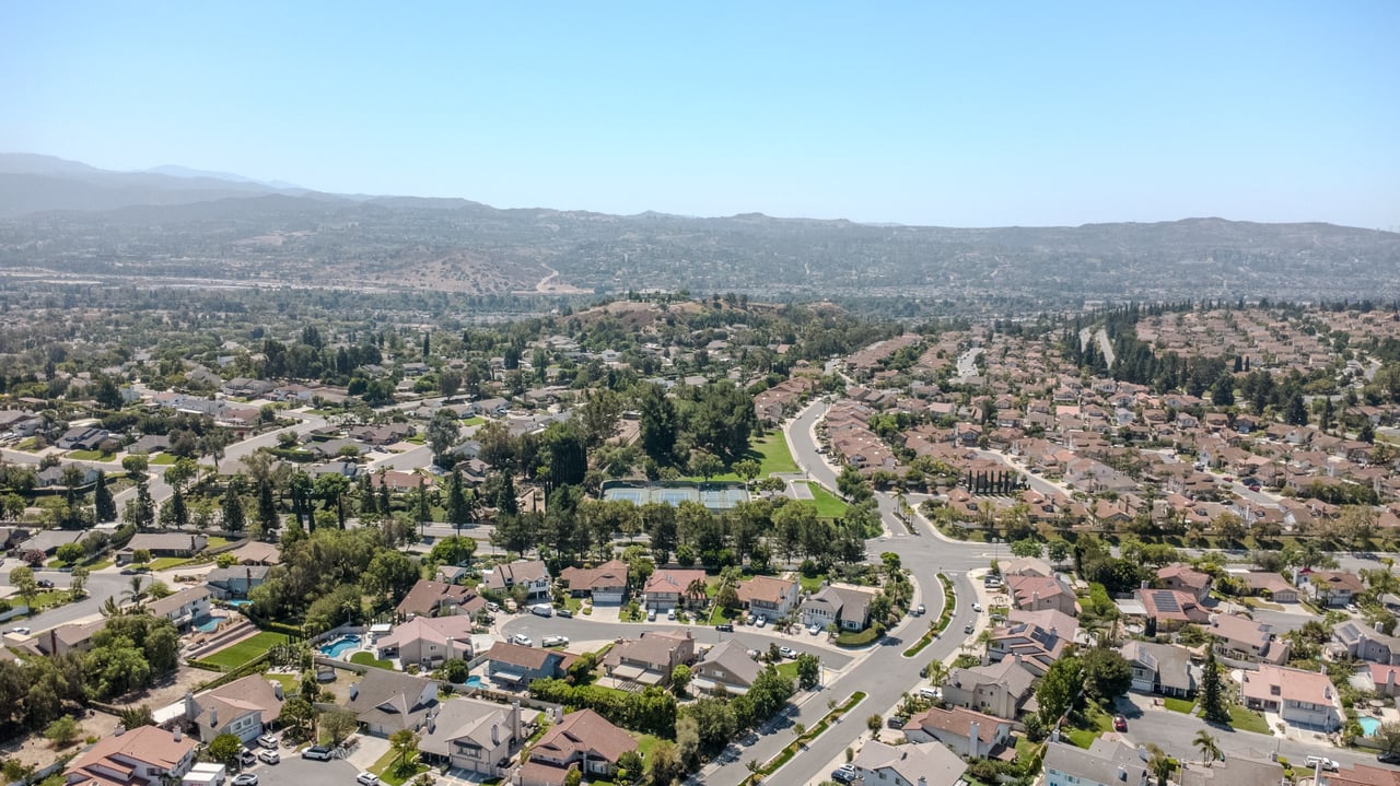 20525 Via Campanas