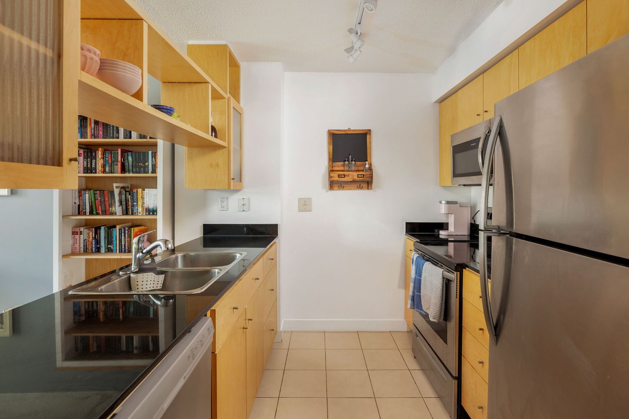 397 Front Street #605