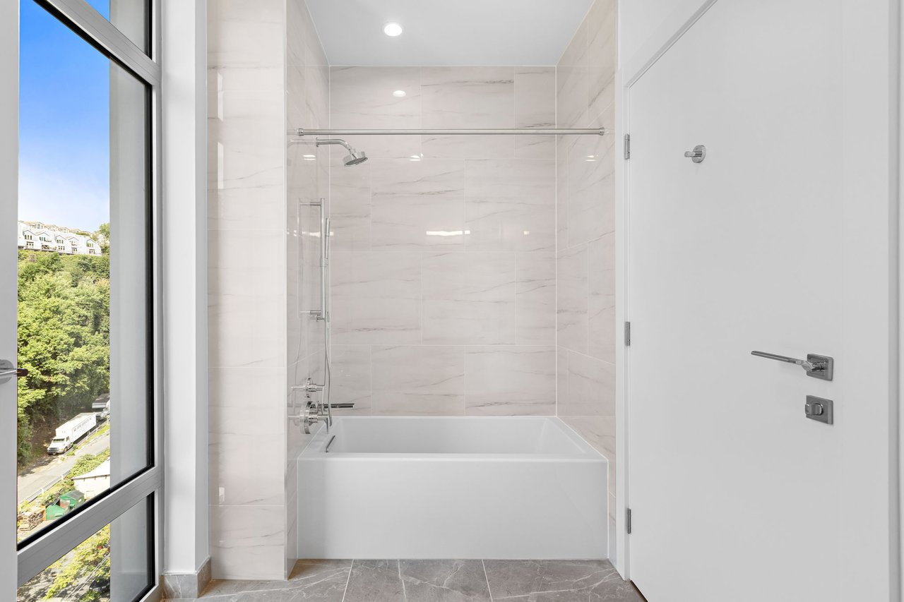OTTO South East 3 Bedroom | 3 Bathroom