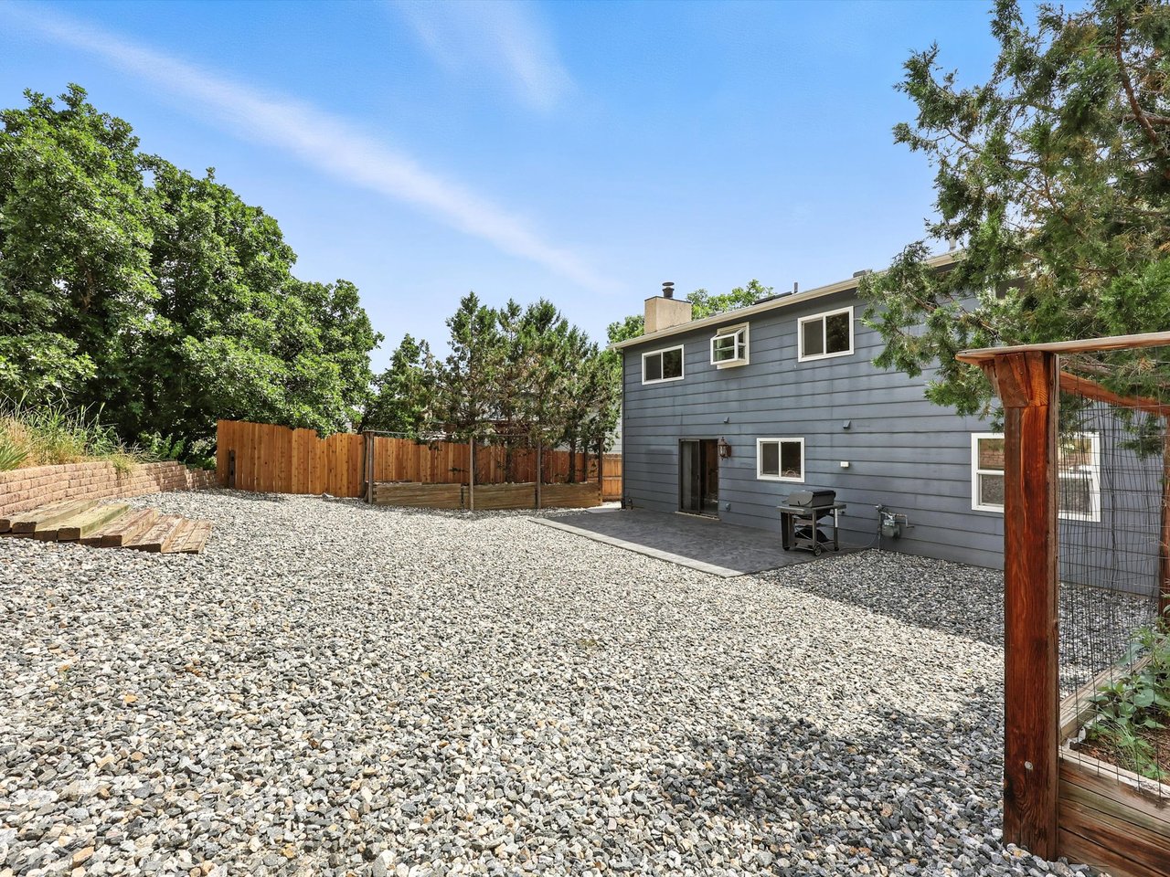 6290 Pemberton Way