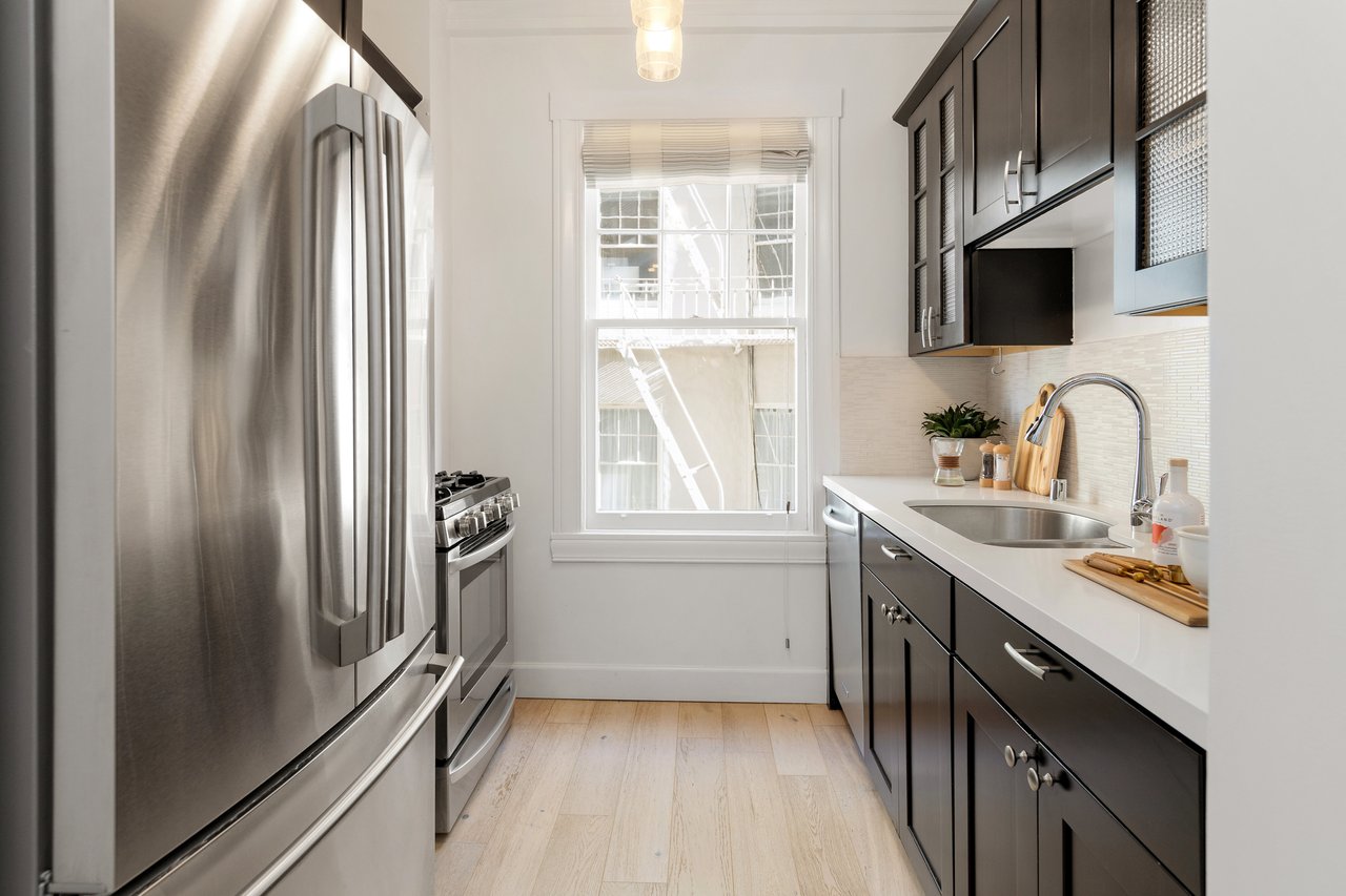 Classic 1-Bedroom Pacific Heights Charm