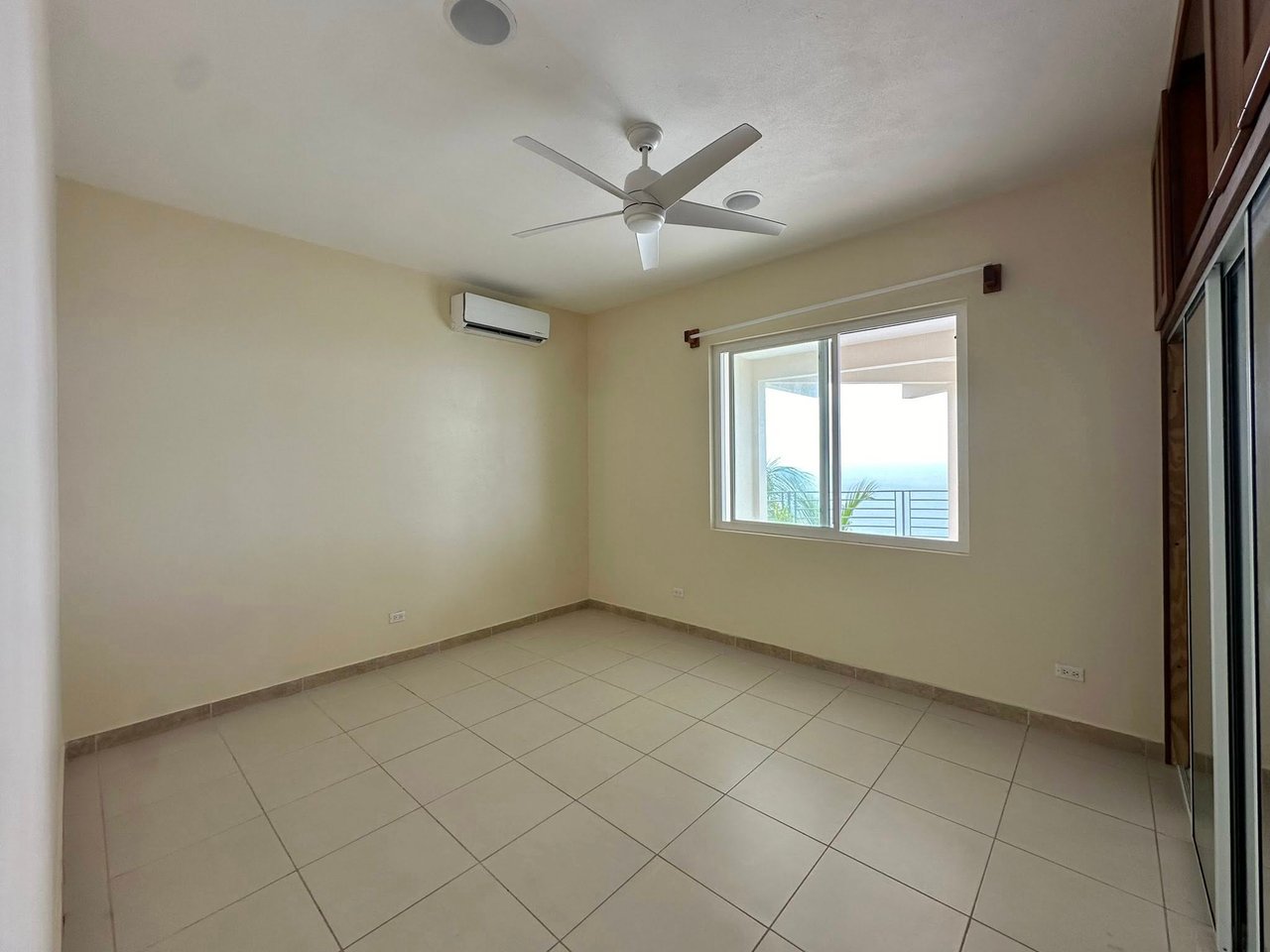 1080 Lorma Bay 2 Bedroom Apartment