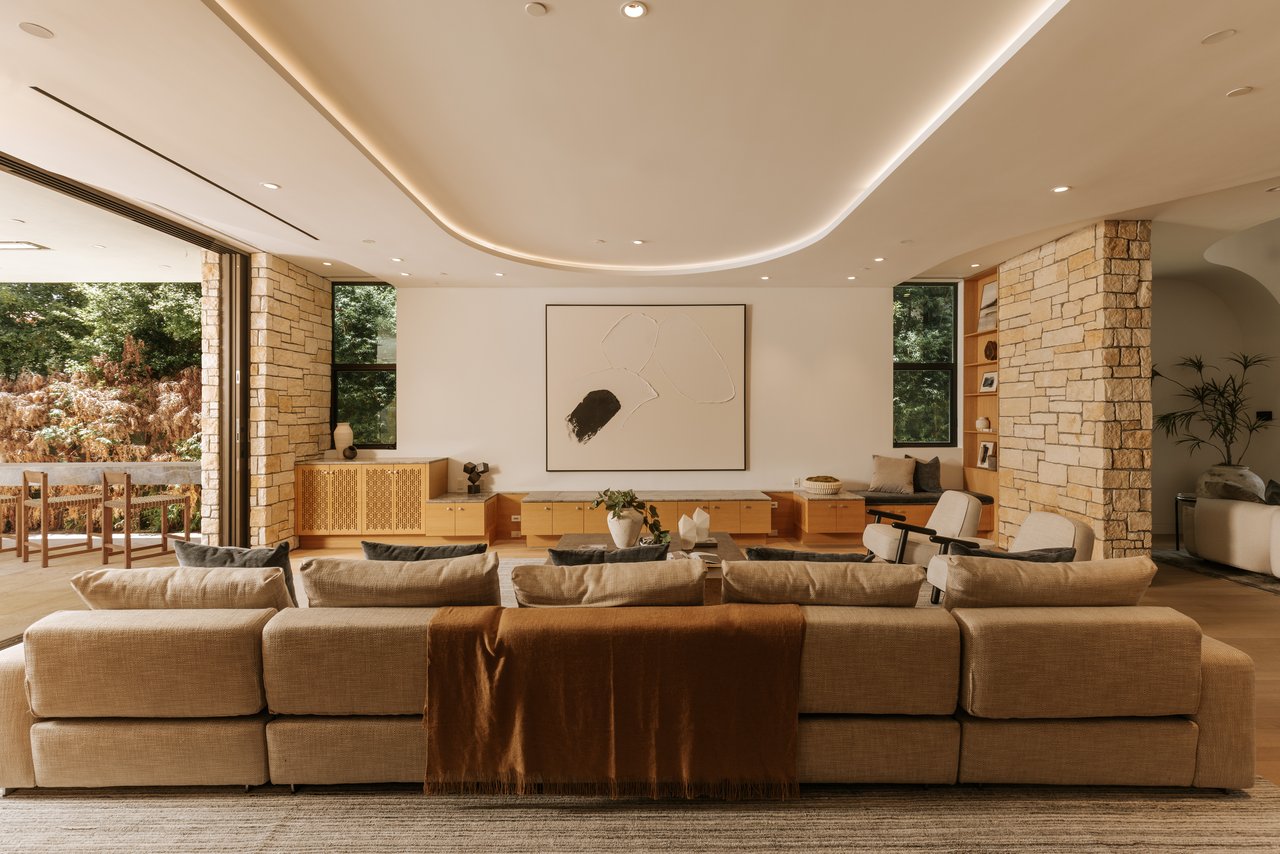 709 Walden Dr