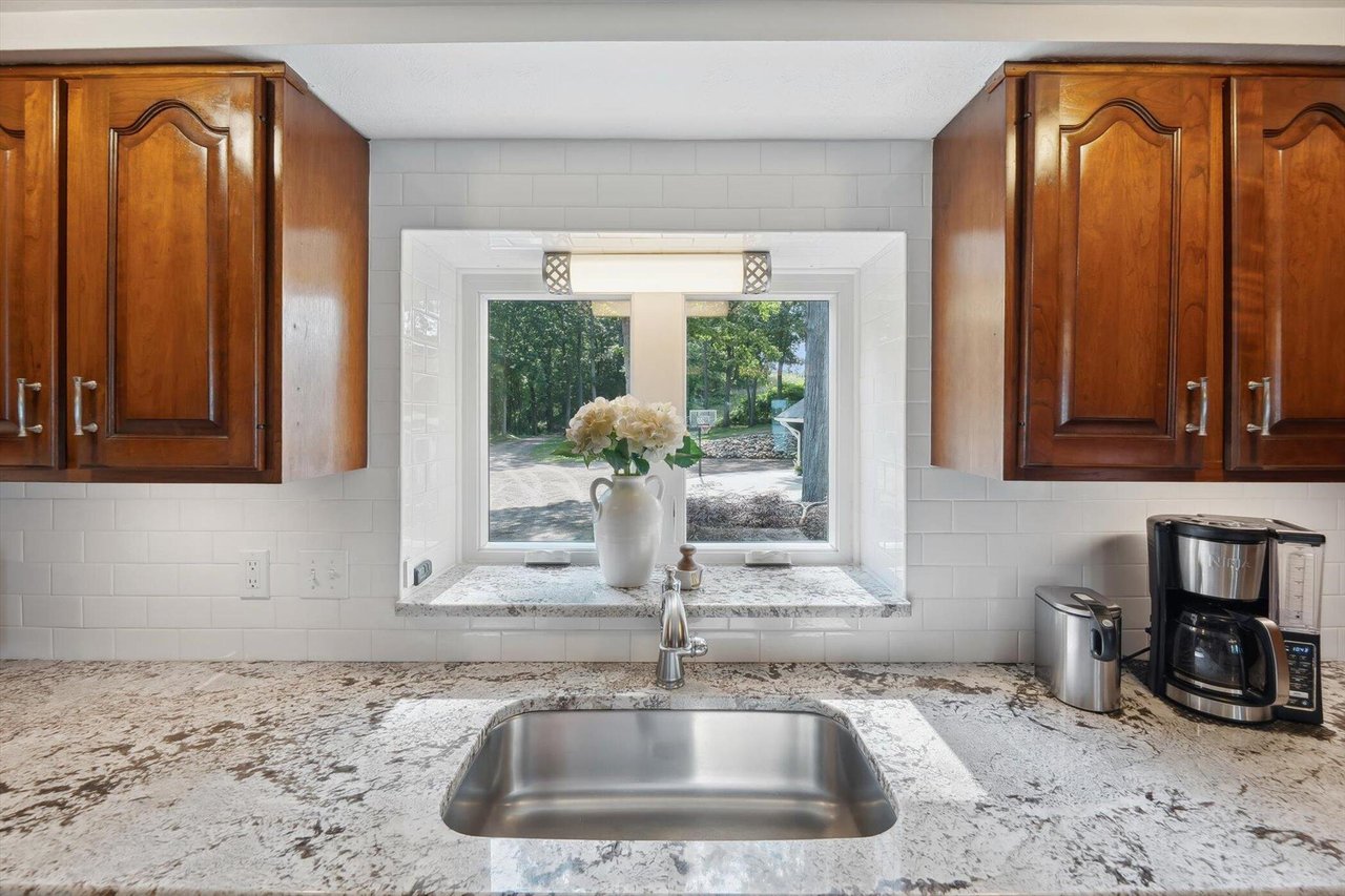 240 AQUAMARINE DRIVE