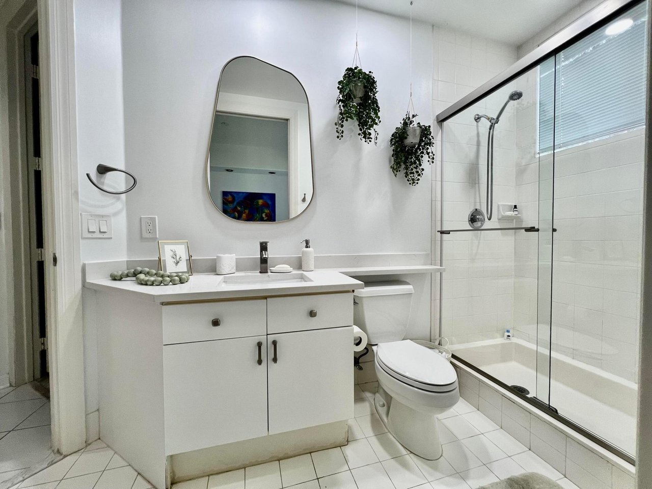 2431 NW 59th St 404