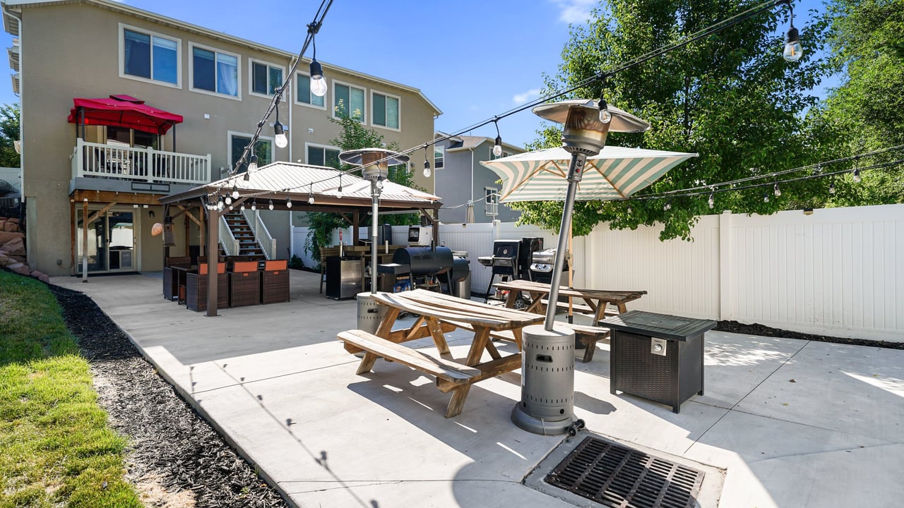 4475 S Lochnivar