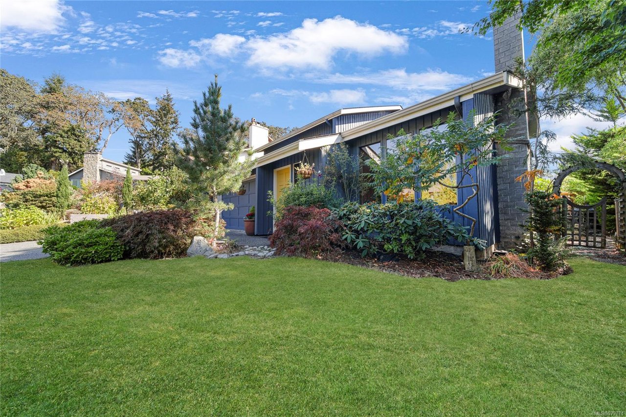 903 Graythorpe Pl
