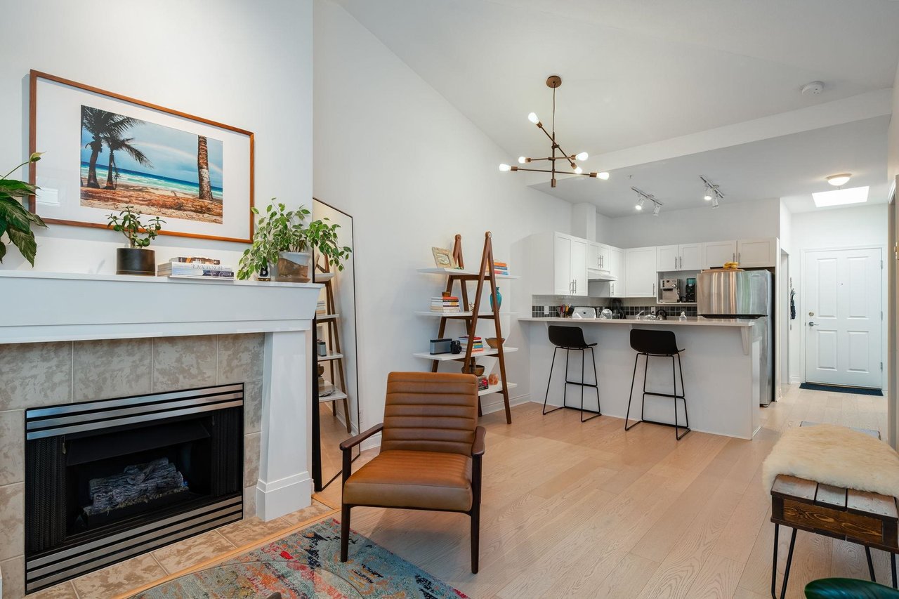 301-1675 W 10th Ave