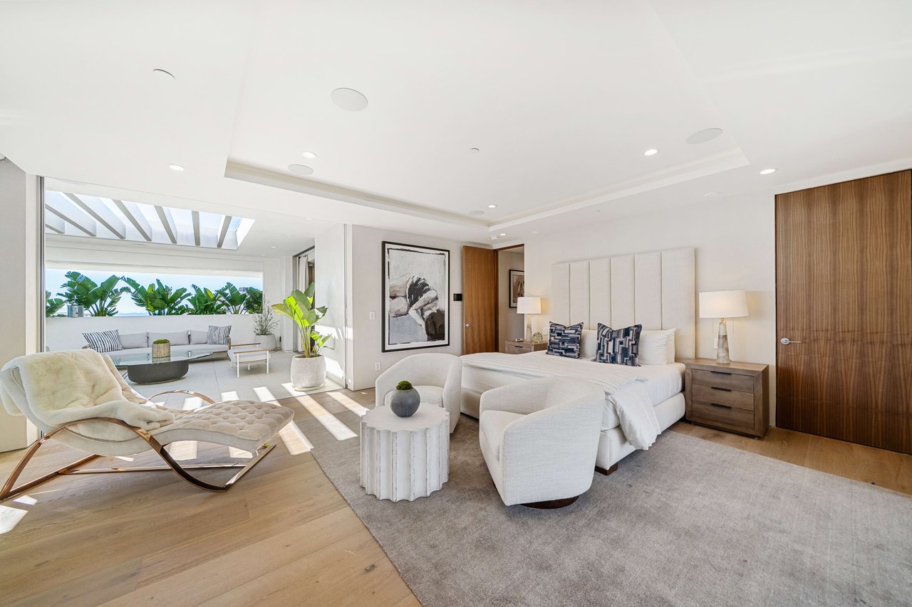 The Apex HH | 7115 Macapa Drive