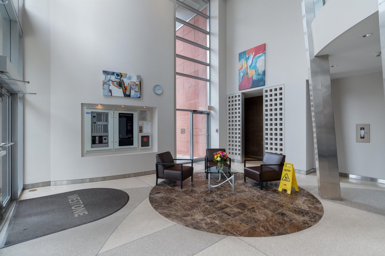 1203-1408 Strathmore Mews