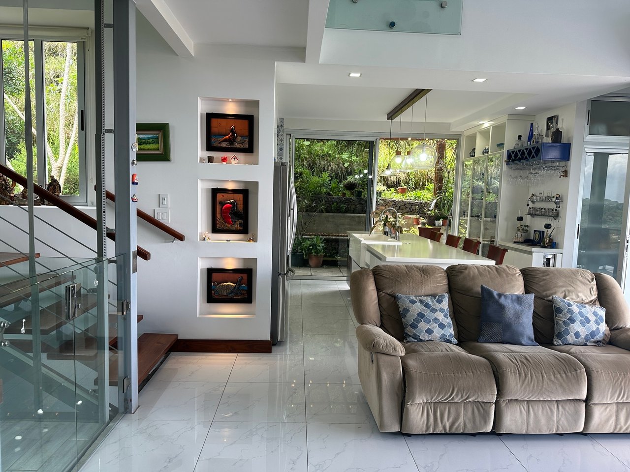 Sustainable Smart Home, Ciudad Colon, San Jose