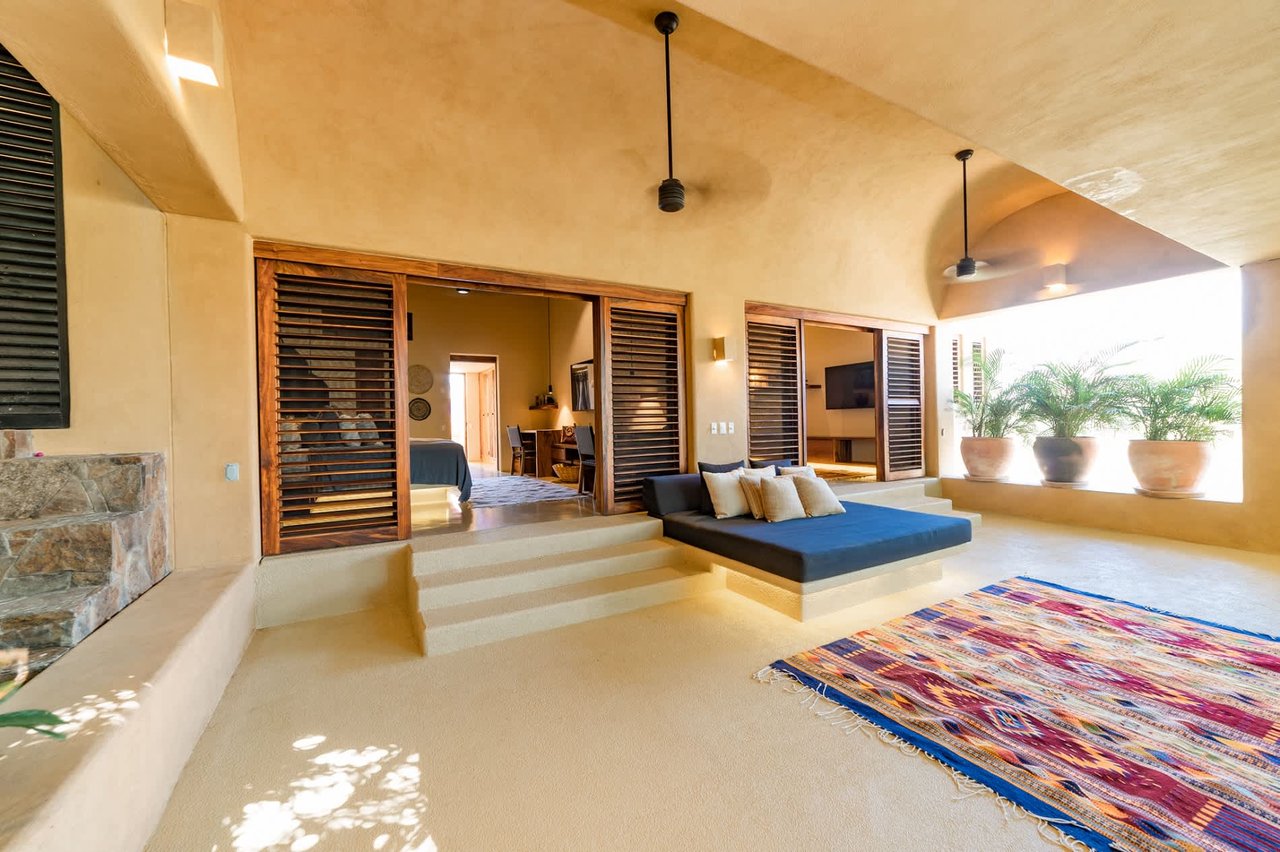 6 bedroom, Single Family Homes, Villa Sagrario, Montecito Beach Village