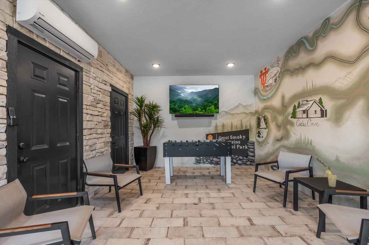 1362 Rambling Creek Way