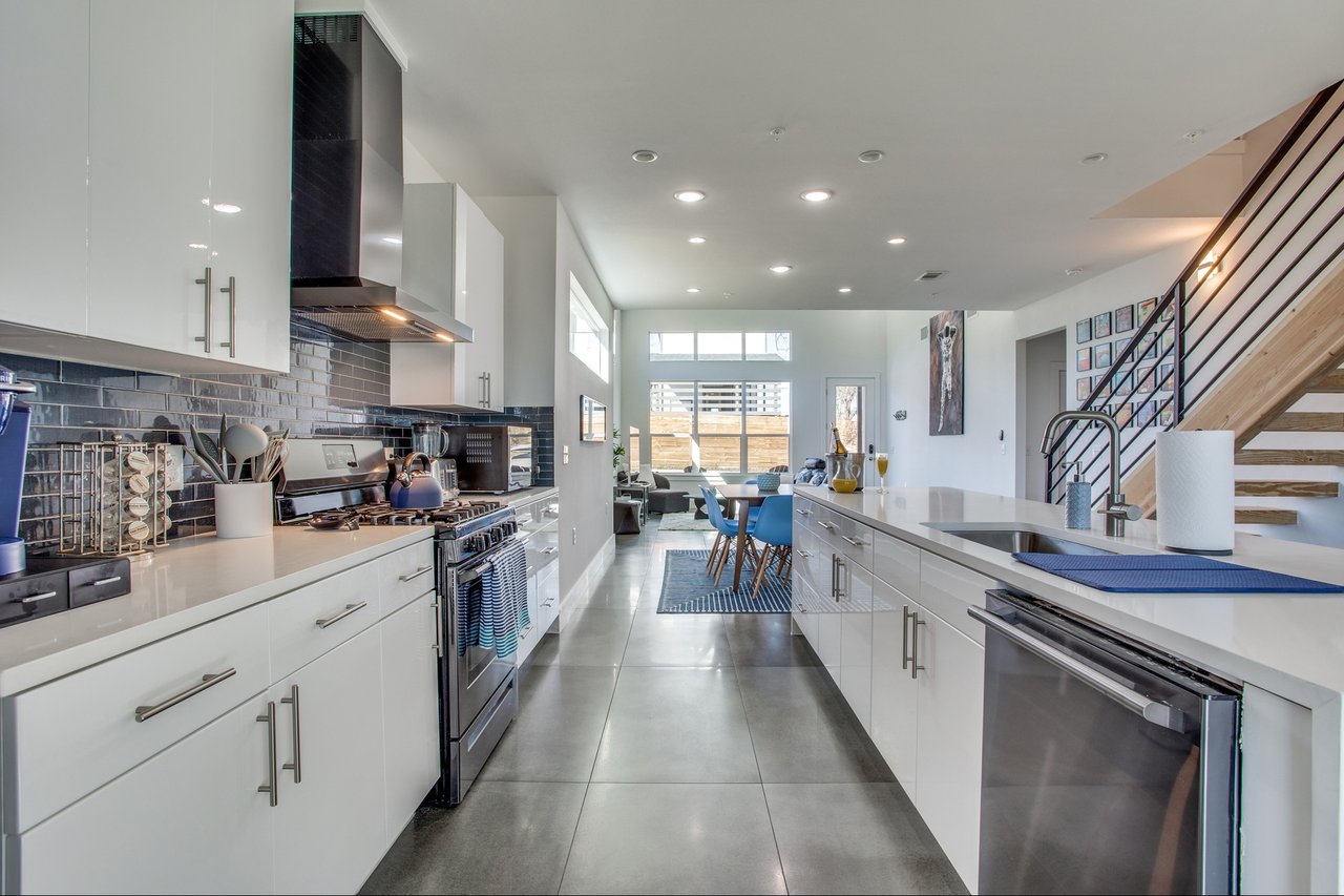 3409 Pennsylvania Ave #2