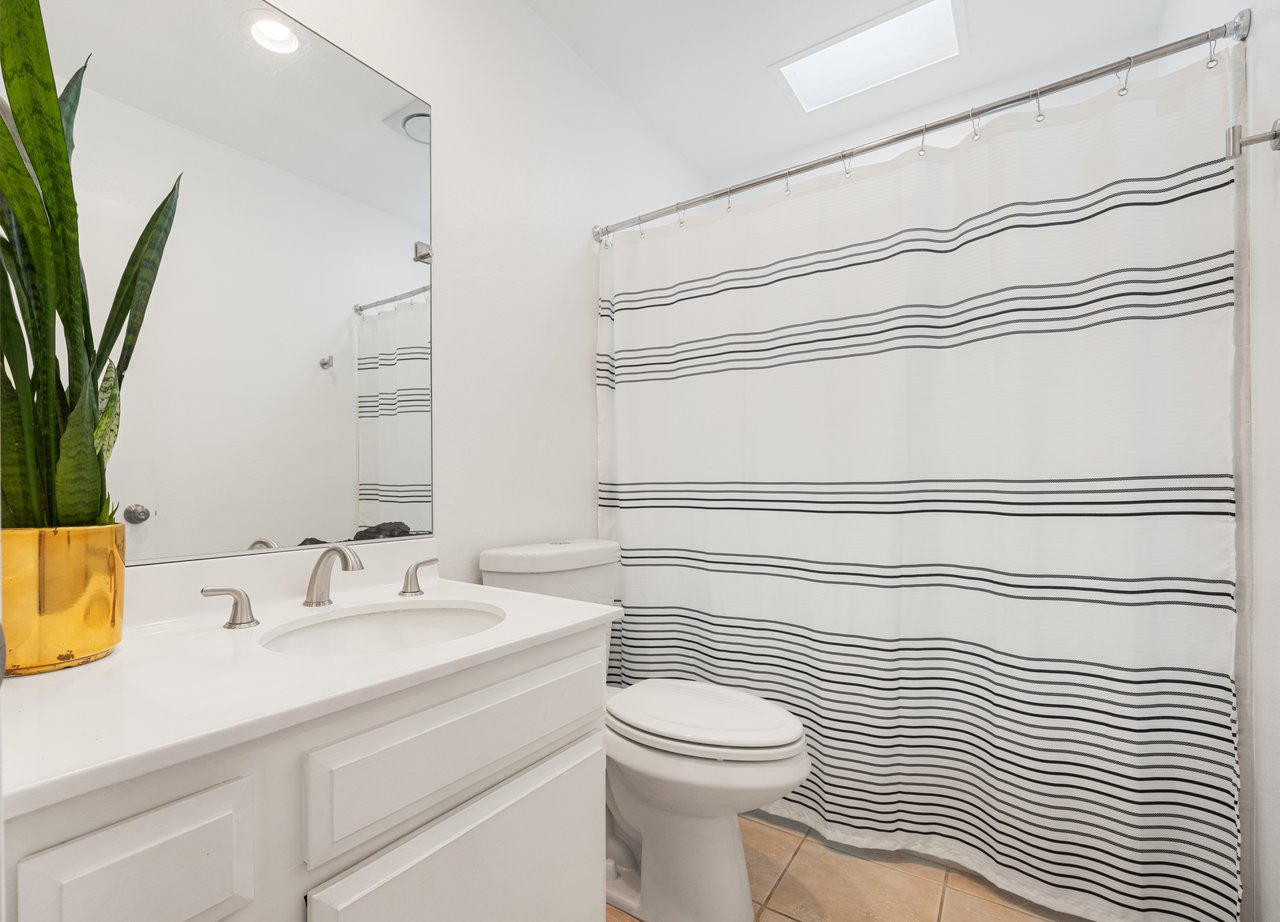 1041 S La Verne Way