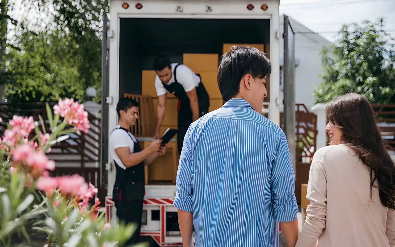 Essential Tips for Hiring a Long-Distance Mover