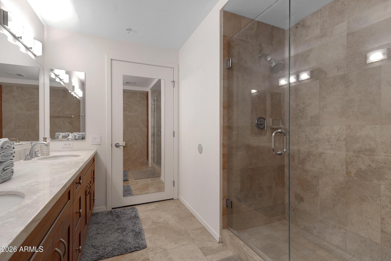 7161 E Rancho Vista Dr, #4003