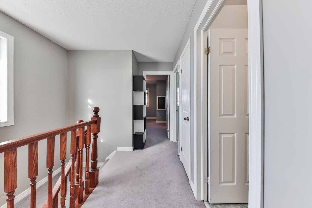 2280 Baronwood Dr Unit 18, Oakville