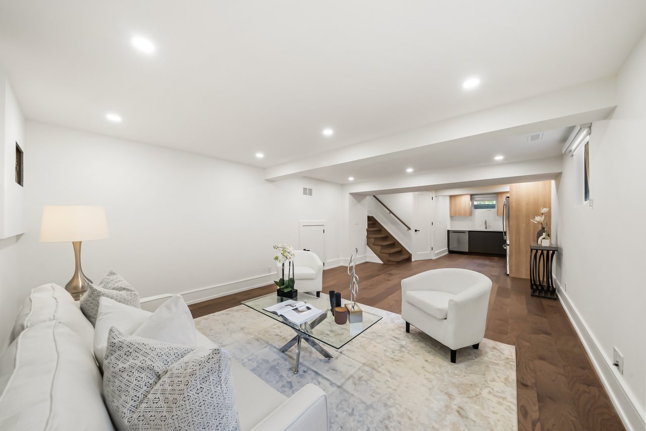 1495 Thetford Crt