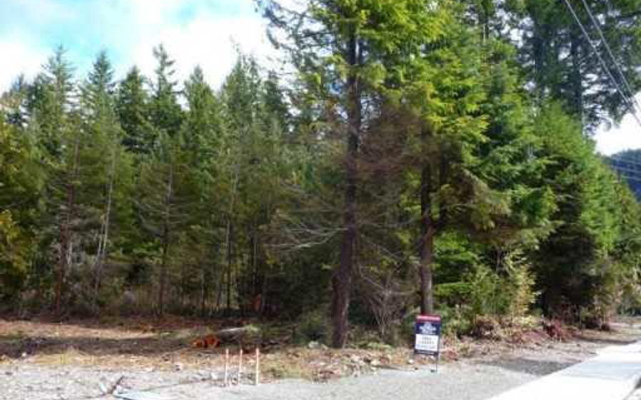 1395 Depot Rd