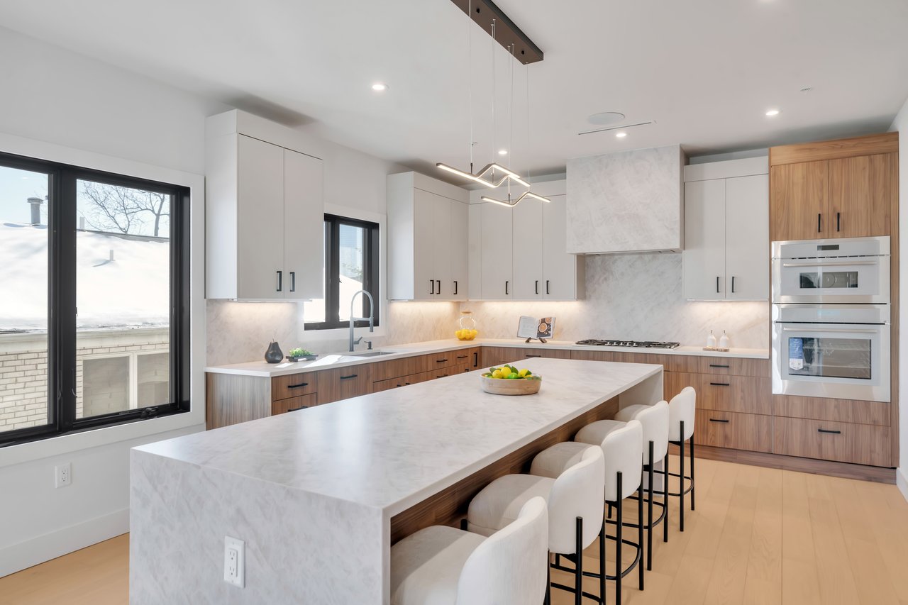 2220 Mackay Avenue B