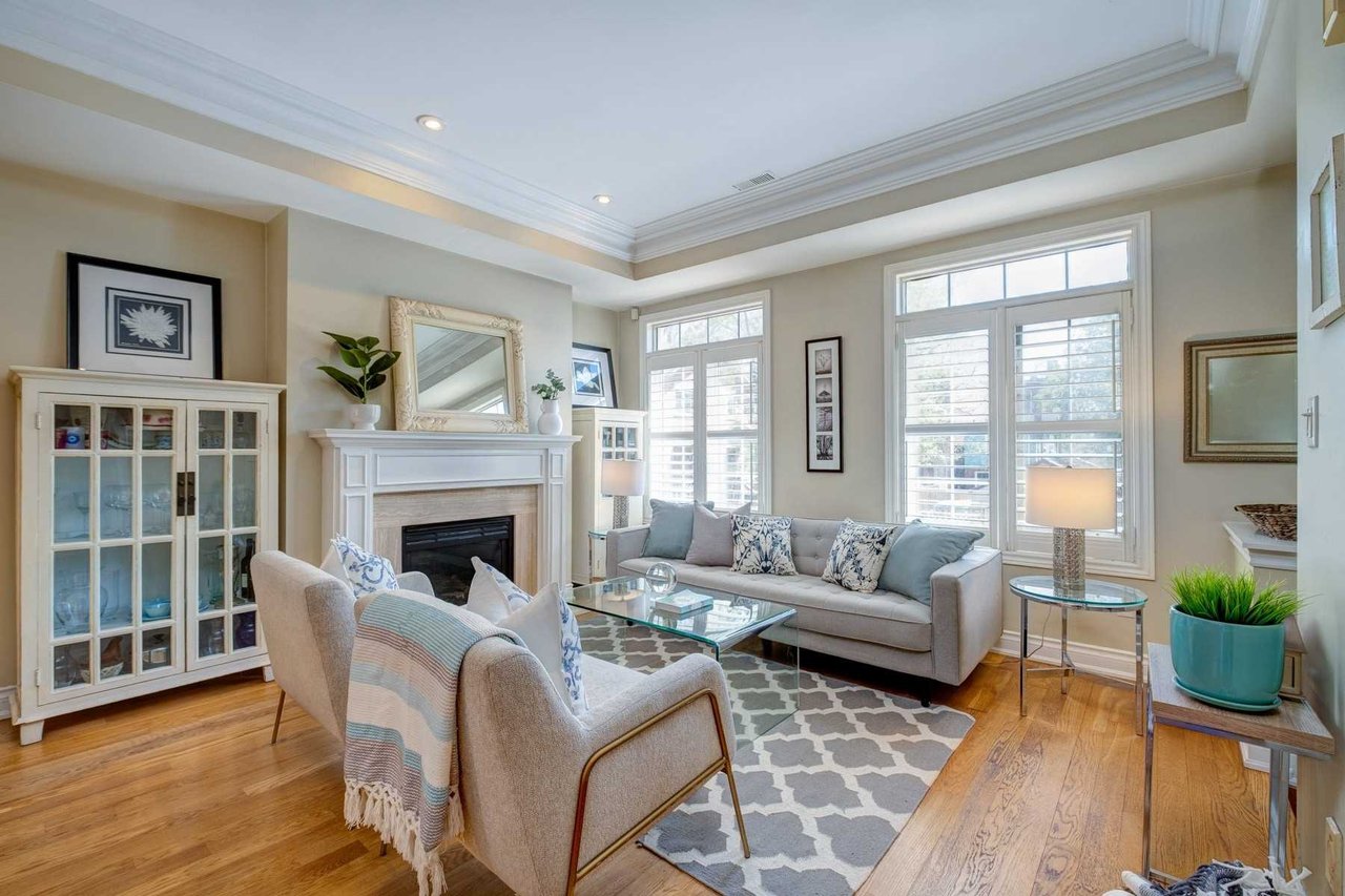 724G Kingston Rd