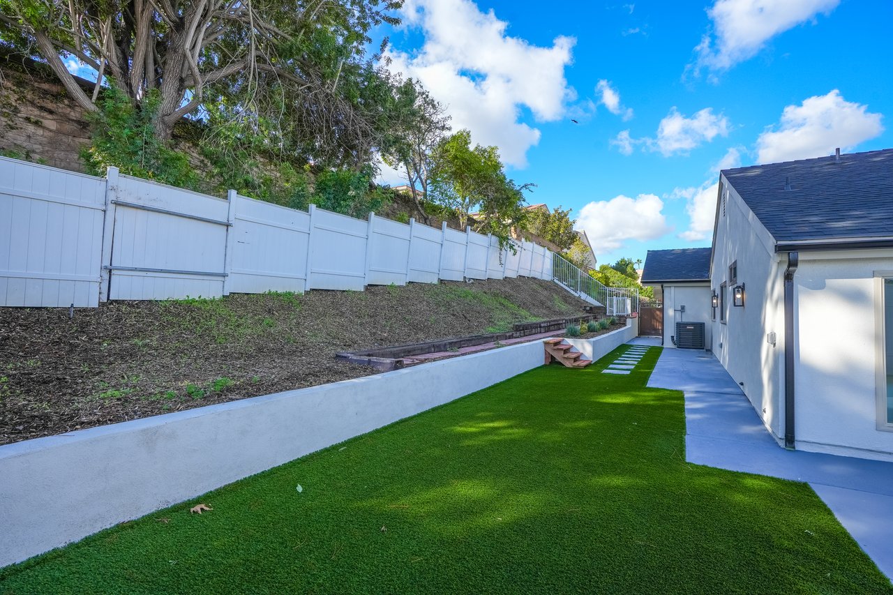 25802 Sycamore Ln, Laguna Hills, CA 92653