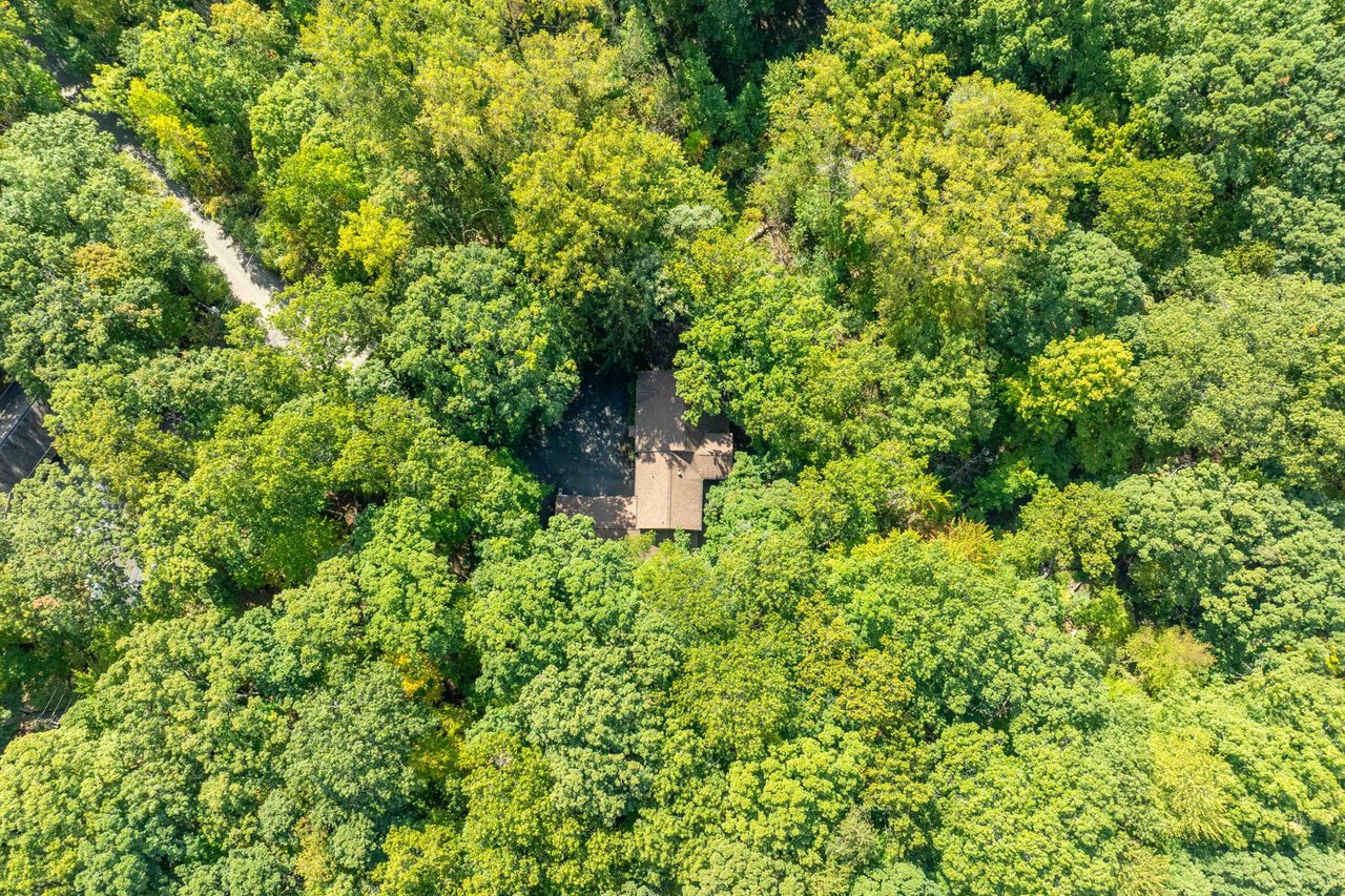 1100 Bretton Lane, Bloomfield Hills