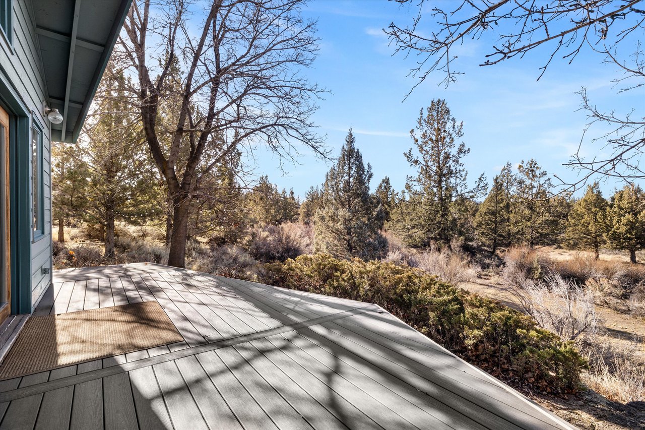 63545 Deschutes Market