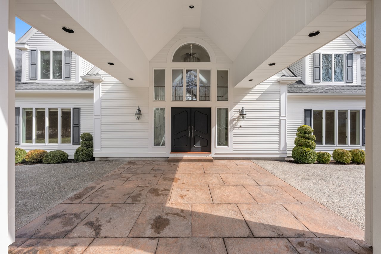 Breathtaking views over West Bay and Eel River