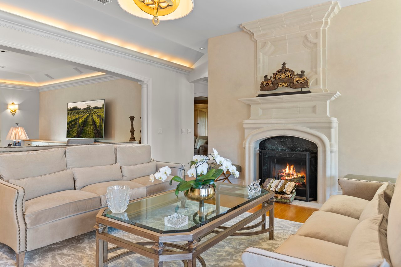 Ondine: An Extraordinary Mecox Bay Waterfront Estate