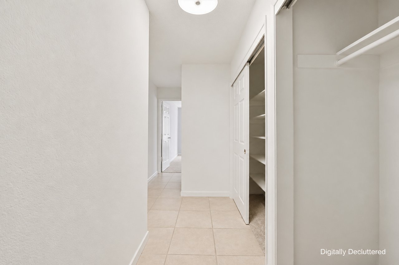 407 Orange St 206