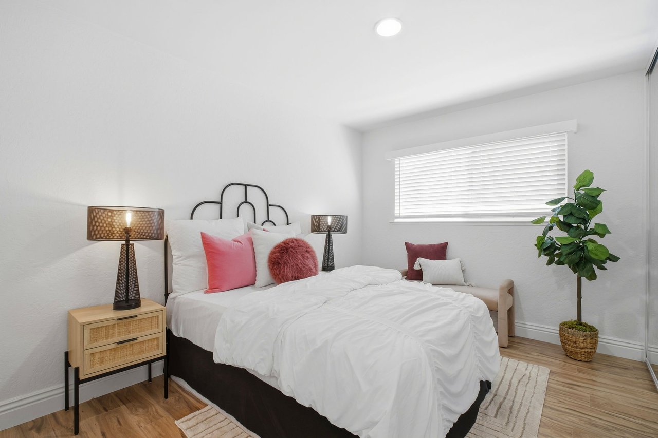 Turn Key Beauty in Sundale