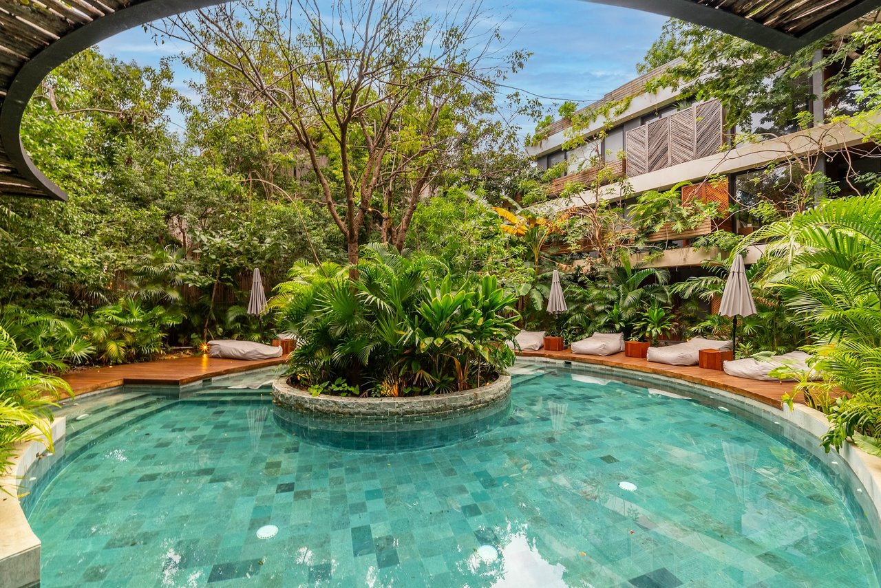 Luxury Furnished Studio with Rooftop & Pool | Miraluna Aldea Zama