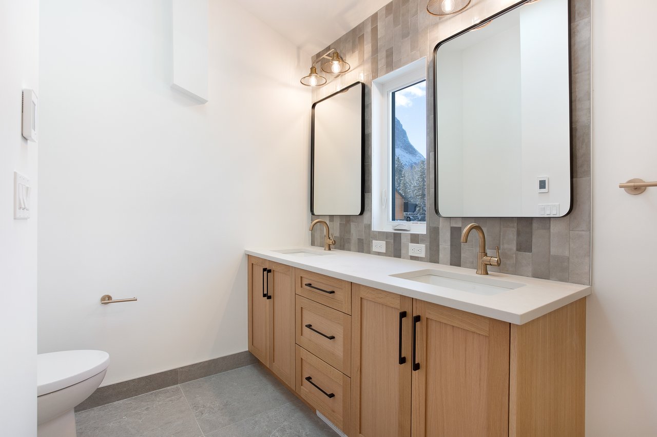 2(SE) - 617 4th Street