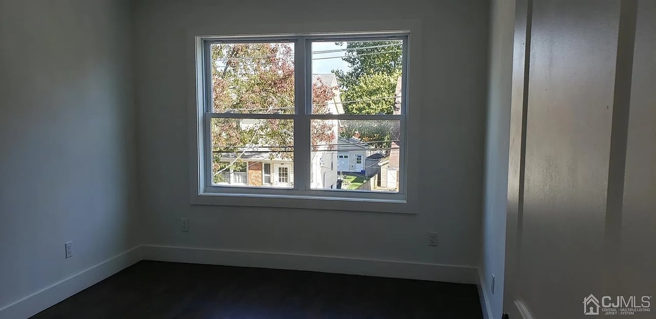 135 Cooper Ave