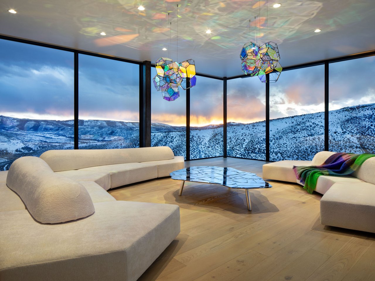 4380 June Point, Avon